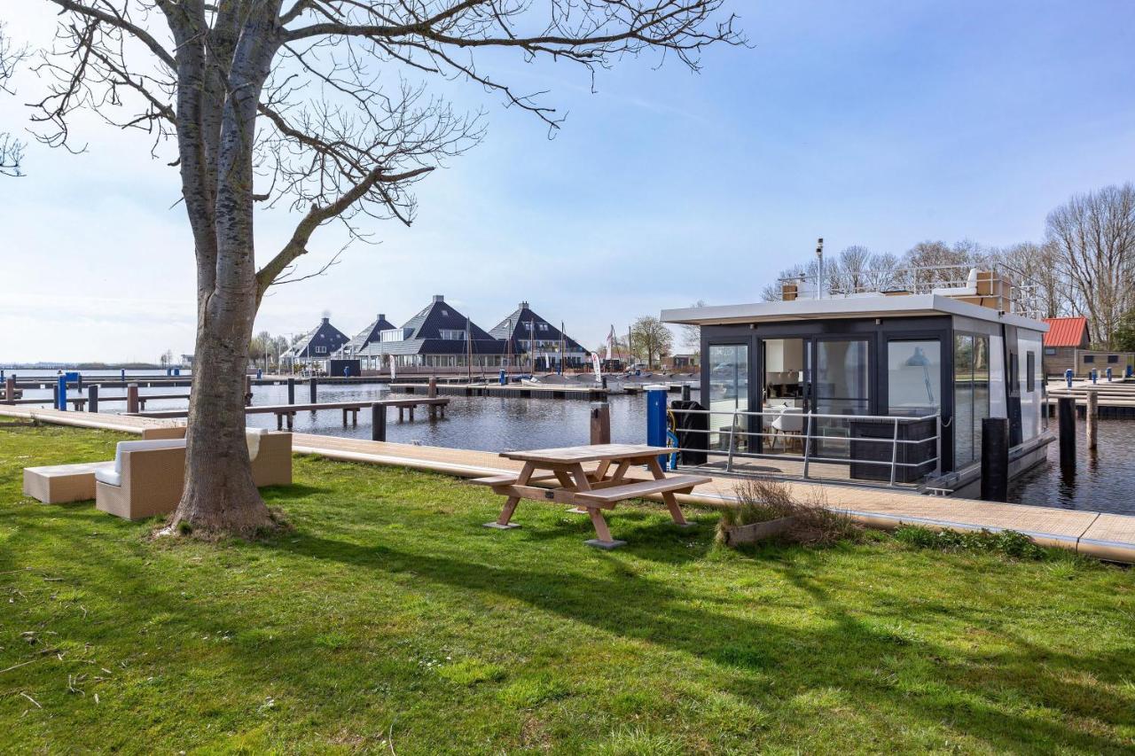Houseboat Agua Dolce met tuin Villa Offingawier Exterior foto