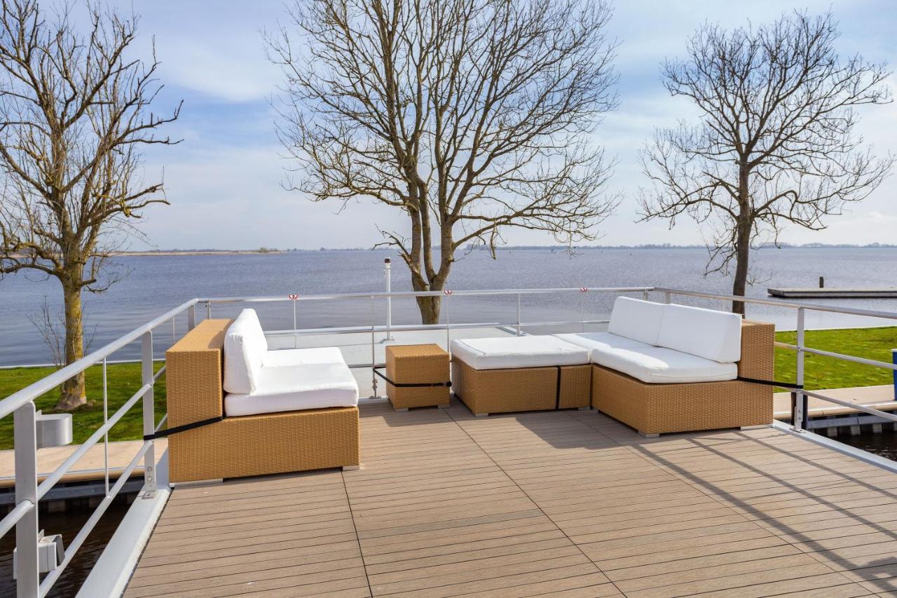 Houseboat Agua Dolce met tuin Villa Offingawier Exterior foto